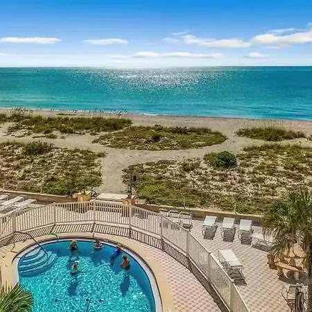 Venice Beach Views - 2 Bedroom